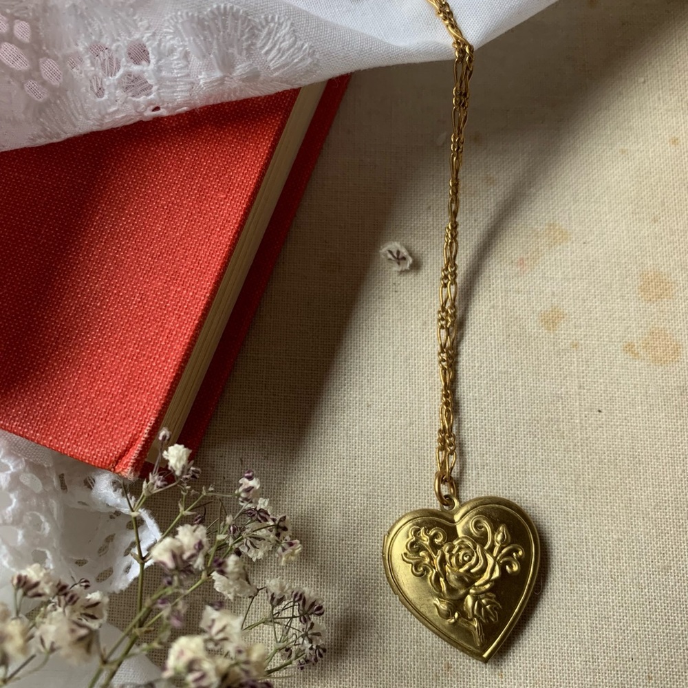 Always Afternoon Darla vintage locket
